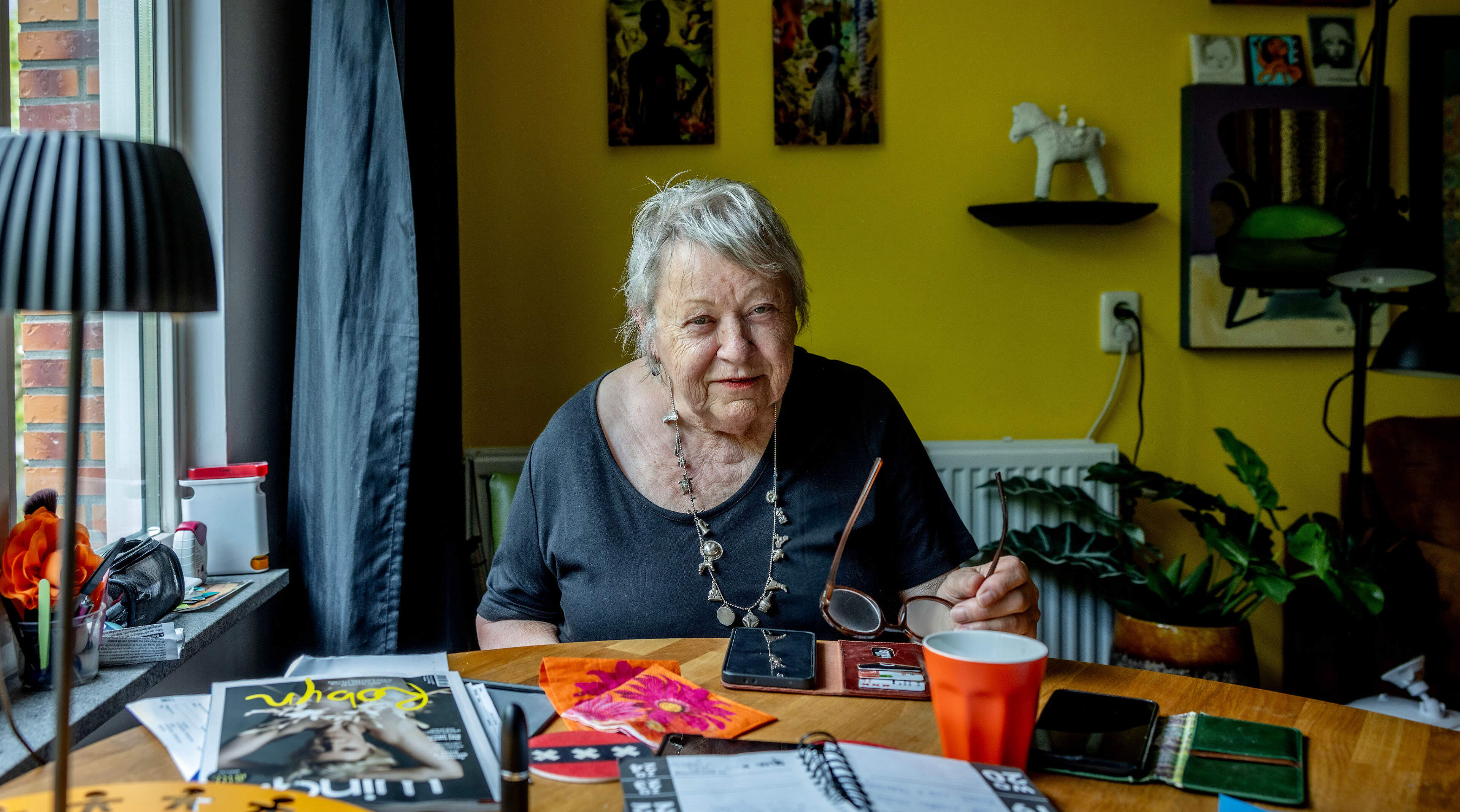 Baby van Ellen (17) werd direct na de geboorte bij haar weggehaald: ’Ze zeiden dat ik daar een goede daad mee deed’